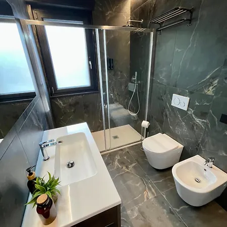 Cervus Terrazza E Parcheggio Apartamento Aosta