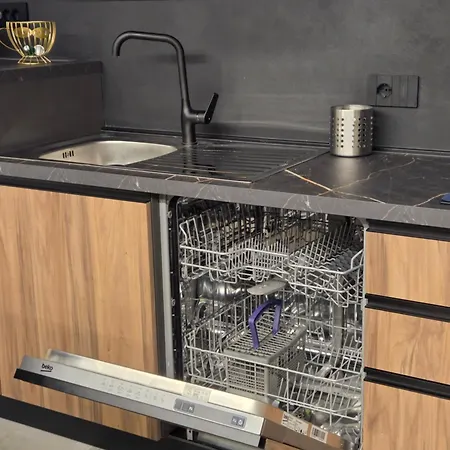 Cervus Terrazza E Parcheggio *